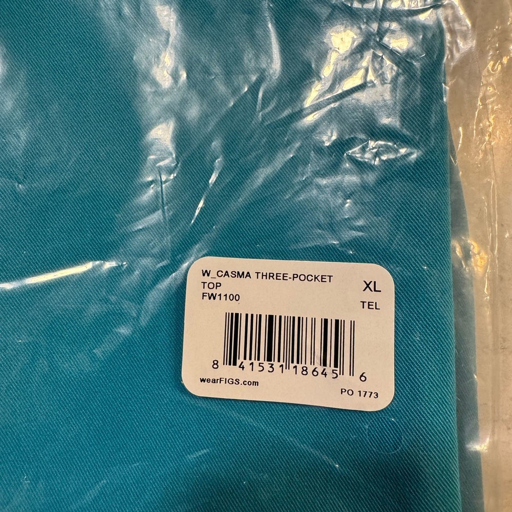 Figs Scrub set in teal Casma 3 pocket top size xl yola skinny pants size large.